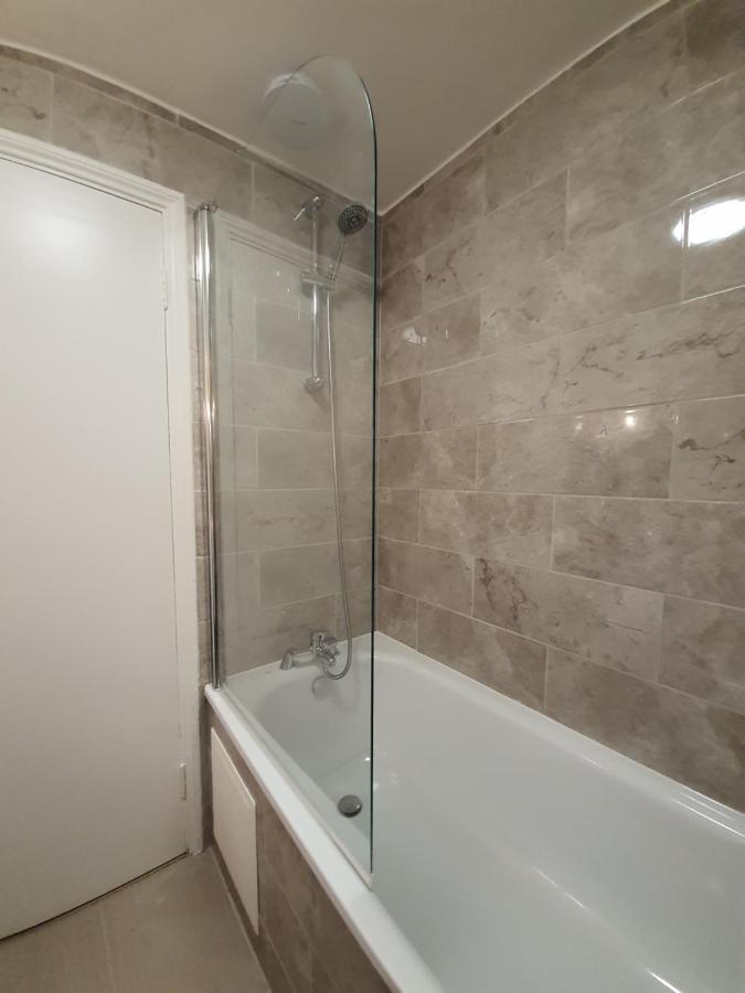 Double Room In Central Лондон Экстерьер фото