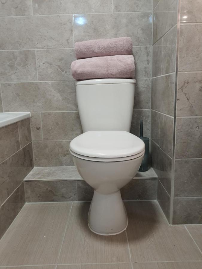 Double Room In Central Лондон Экстерьер фото